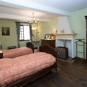 Des Etrangers Bed & Breakfast