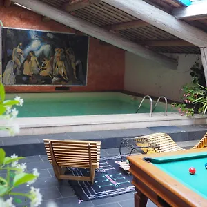 D'hotes Le Relais Des Marmottes En Luberon Bed & Breakfast